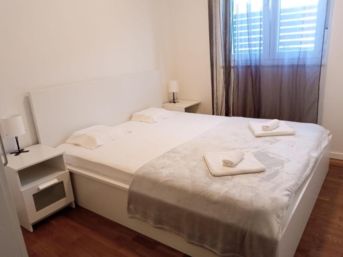 Apartment Paola With Free Private Parking Place Split Bagian luar foto
