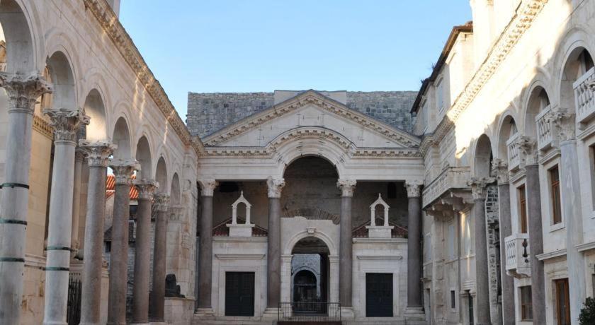 Apartment Paola With Free Private Parking Place Split Bagian luar foto