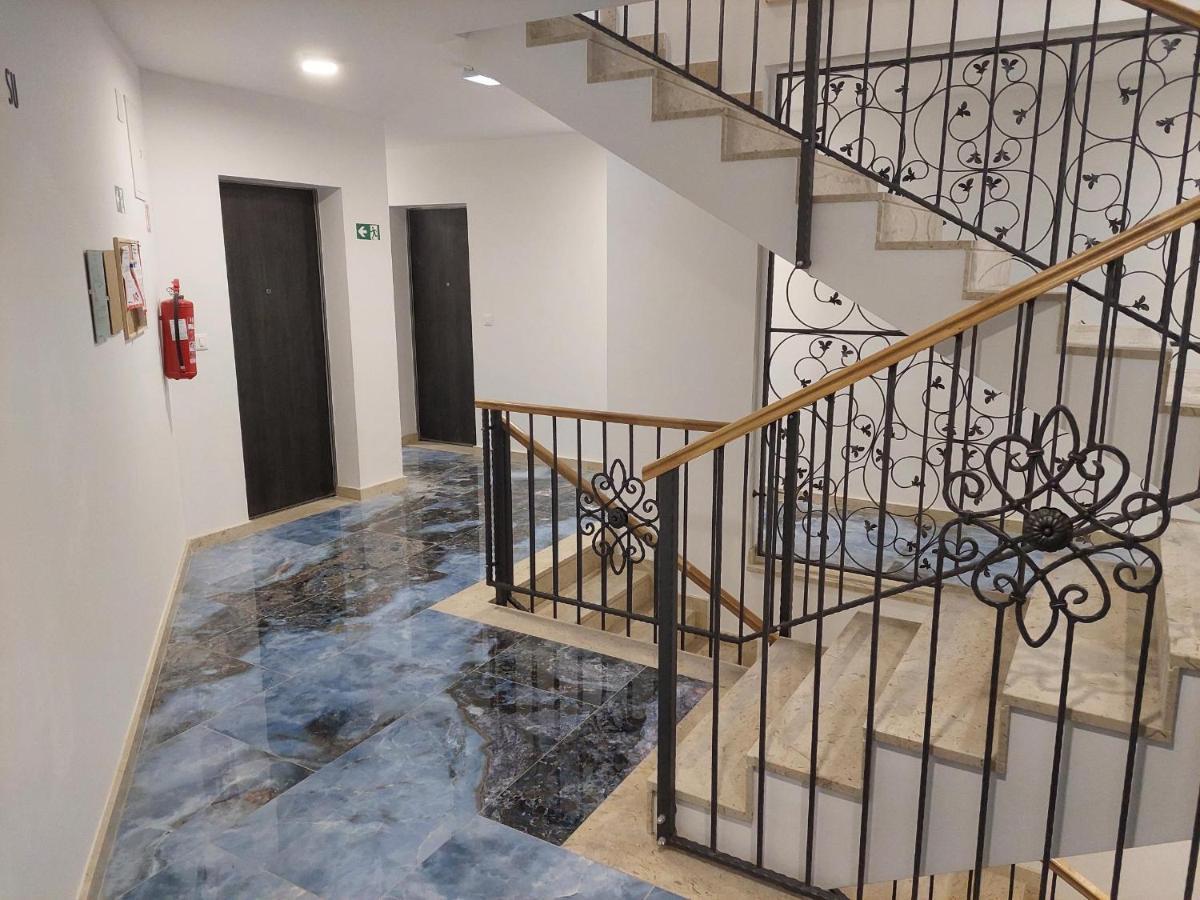 Apartment Paola With Free Private Parking Place Split Bagian luar foto